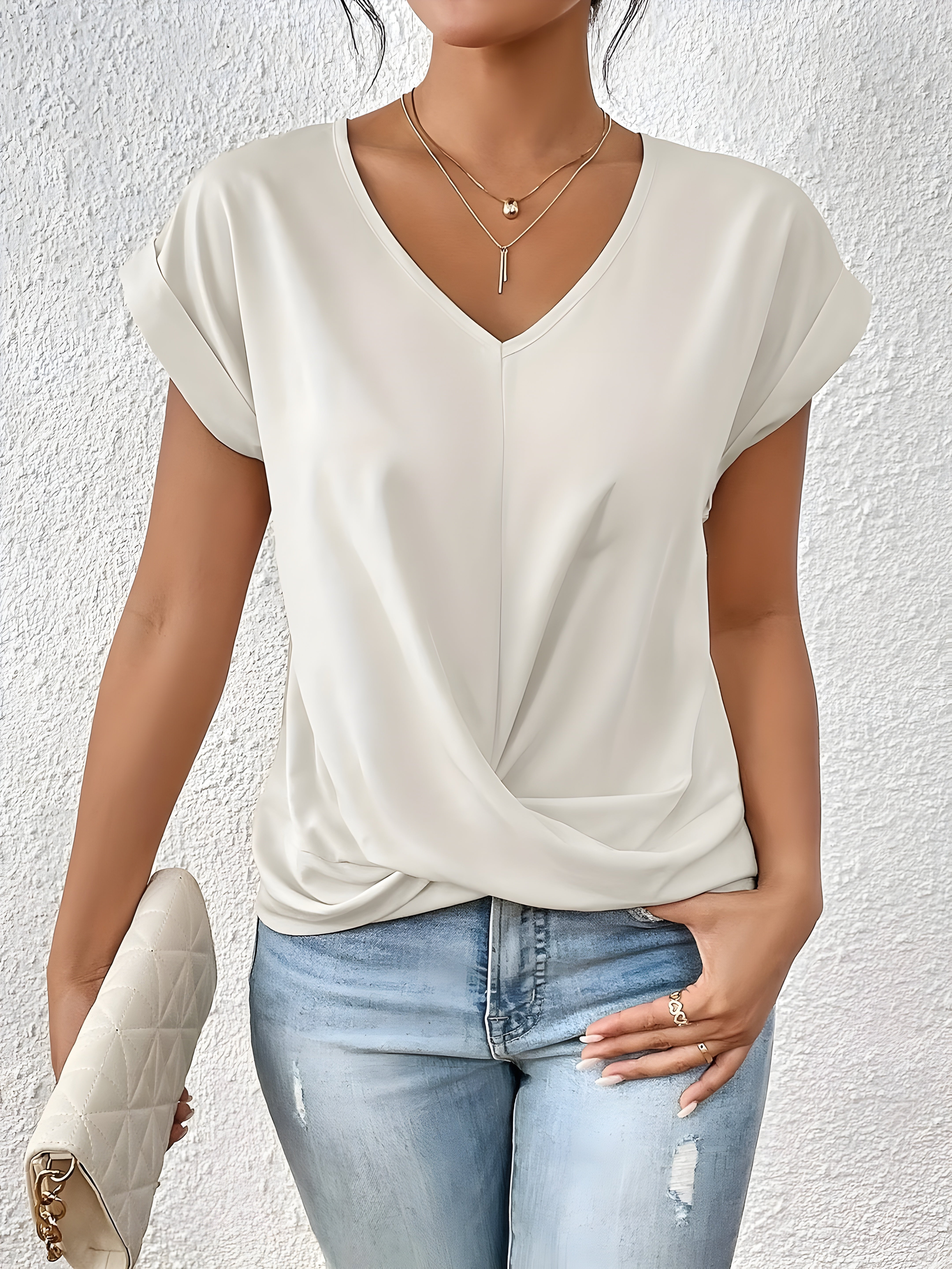 Maria – Twist Front V-Neck Top