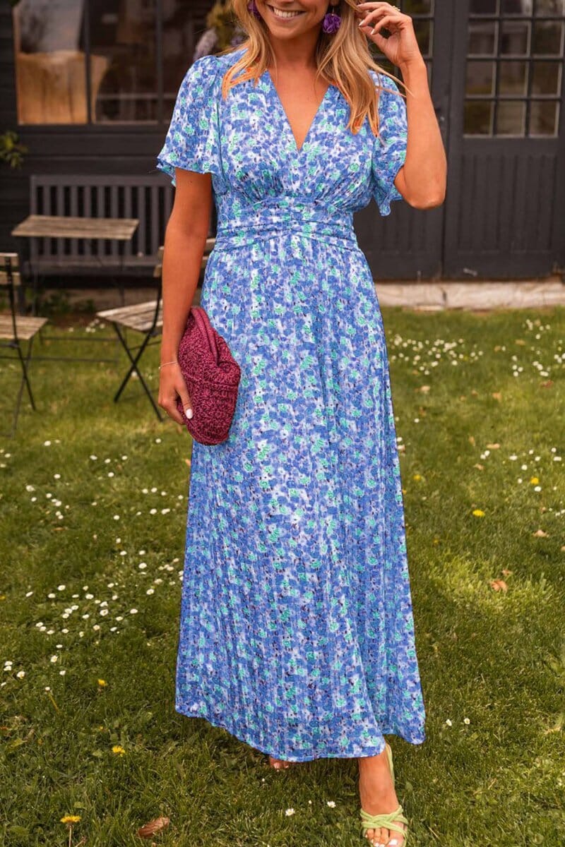 Amelia – Elegant V-Neck Maxi Dress