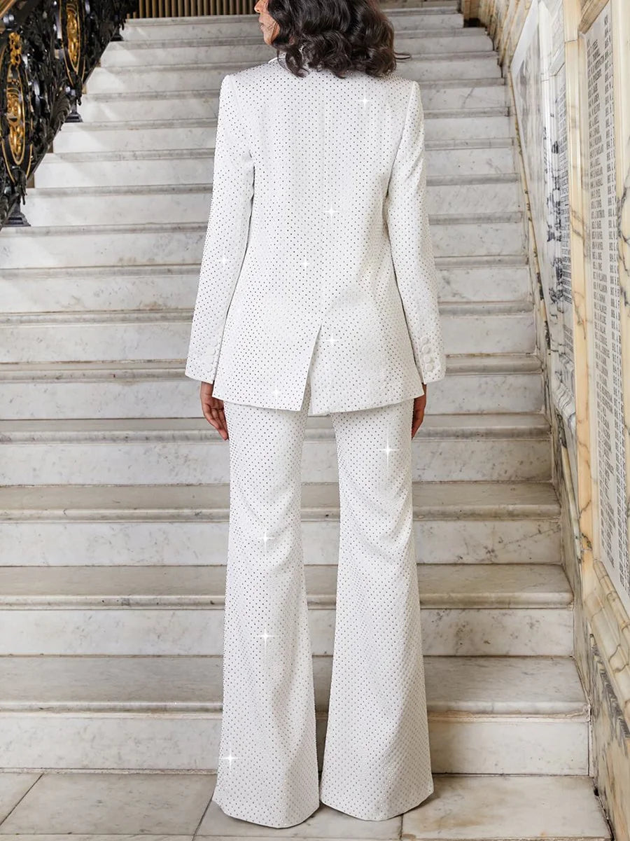 Stylish three-piece suit with lapel collar