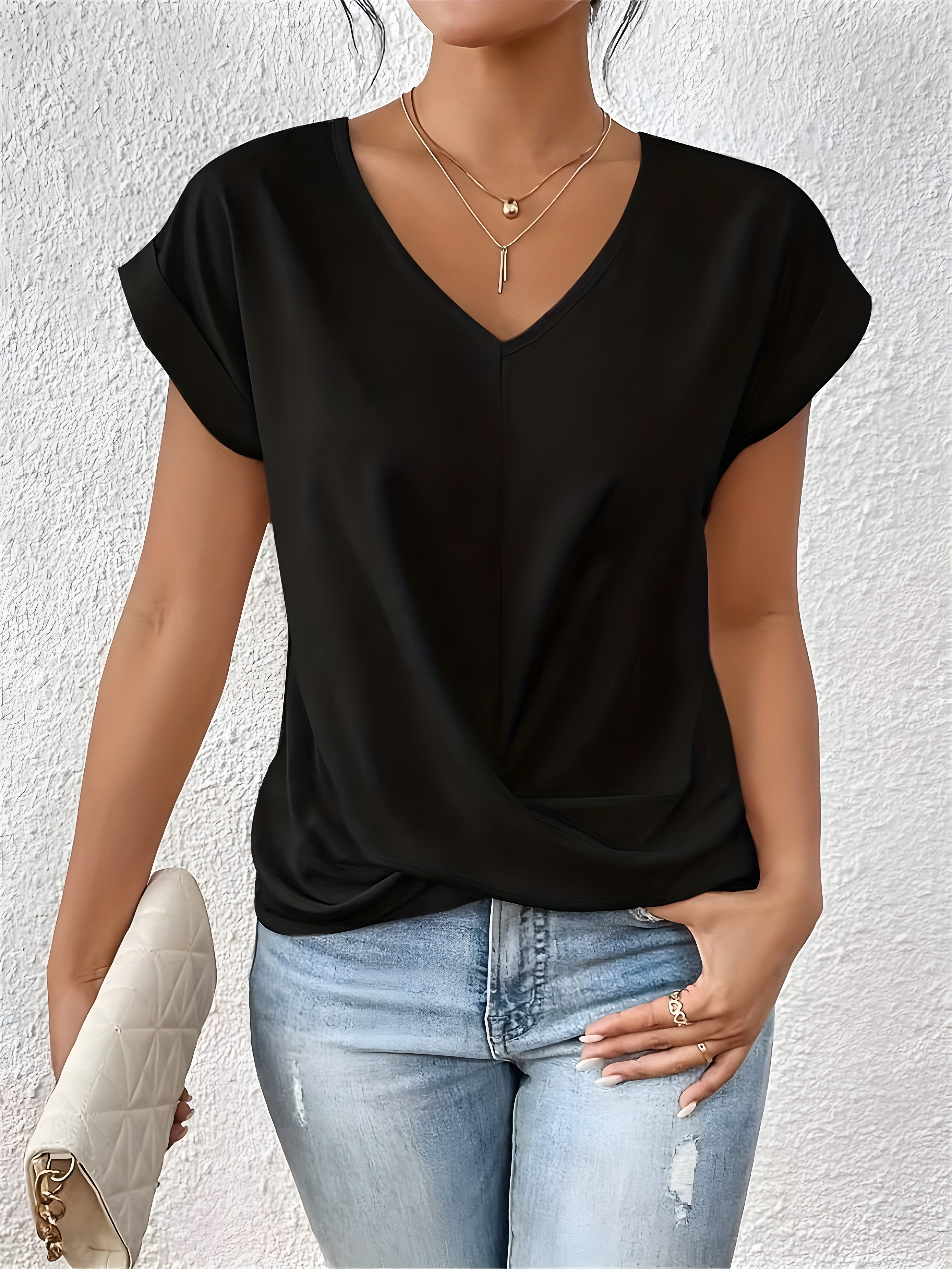Maria – Twist Front V-Neck Top