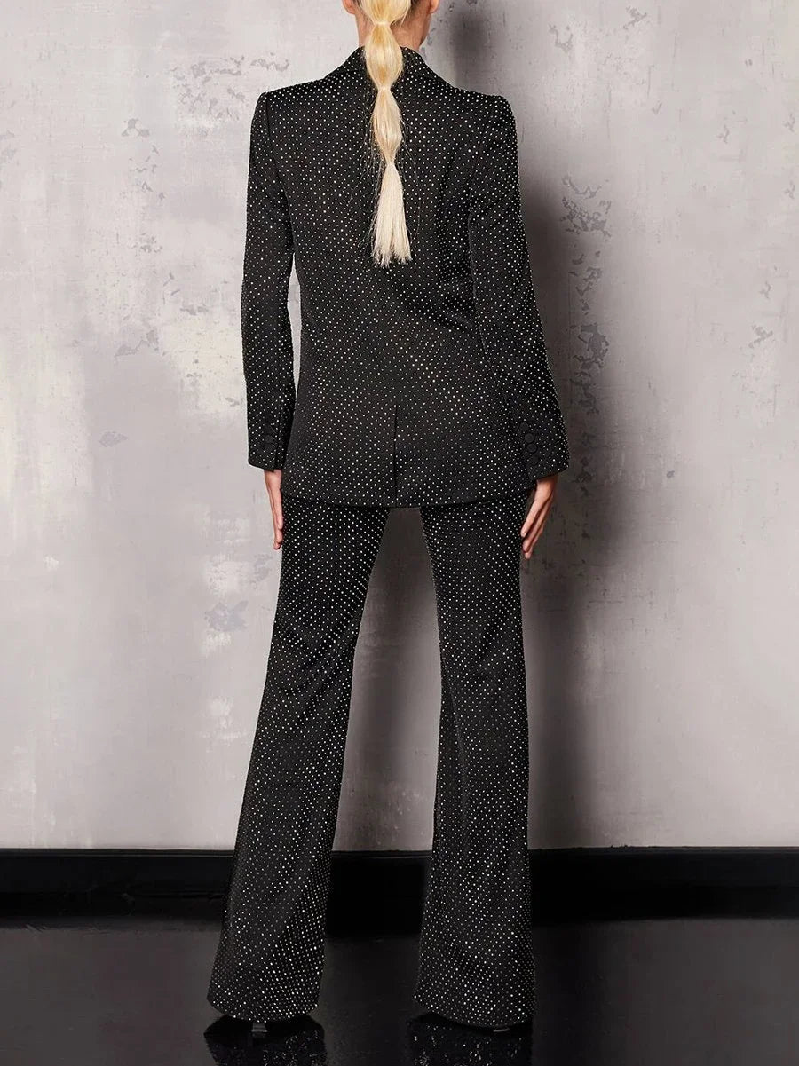 Stylish three-piece suit with lapel collar