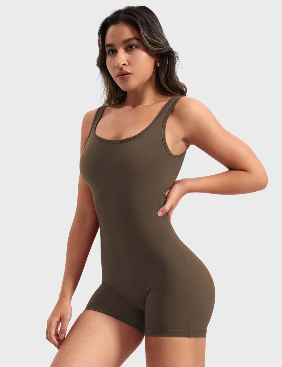 Velucia - lizvette v-back jumpsuit