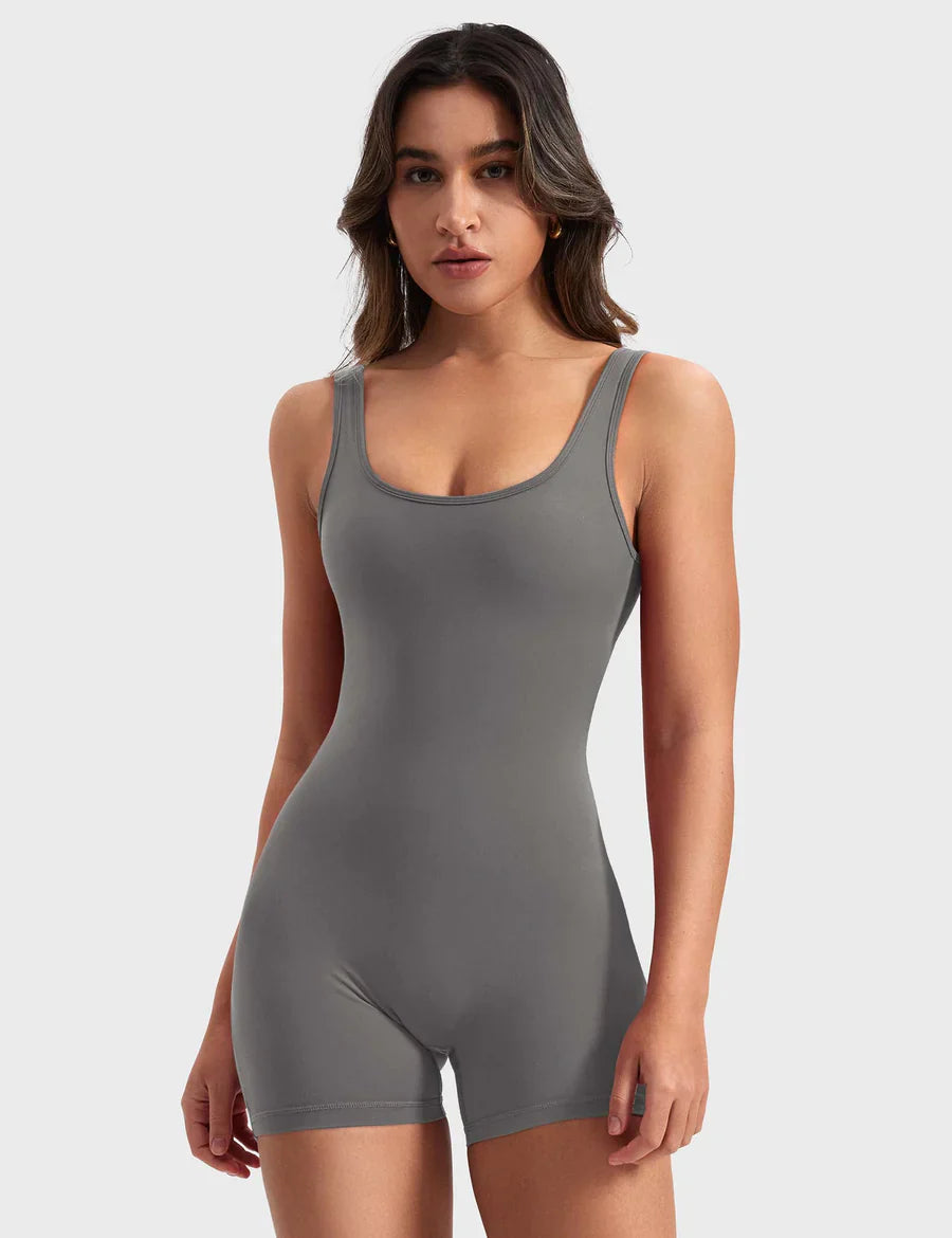 Velucia - lizvette v-back jumpsuit