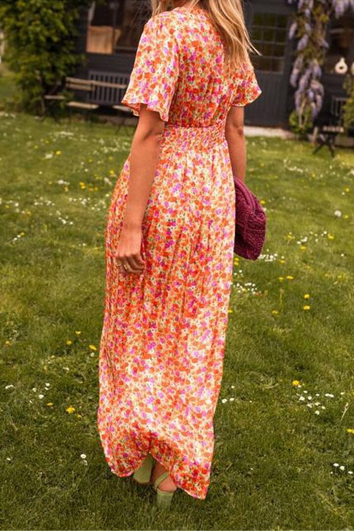 Amelia – Elegant V-Neck Maxi Dress