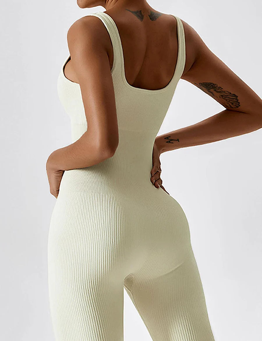Velucia - U-Neck Seamless Jumpsuit